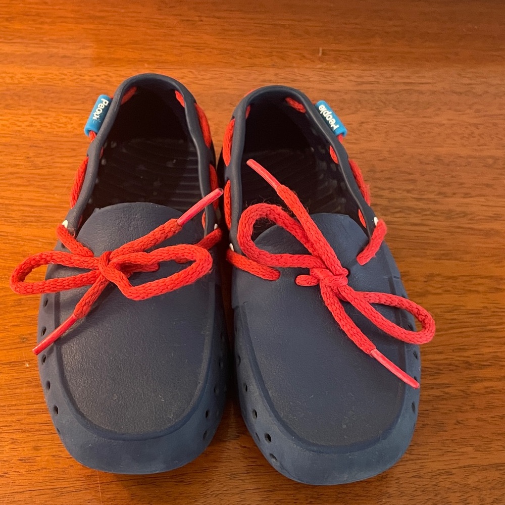 People Senna Kids Waterproof Loafer